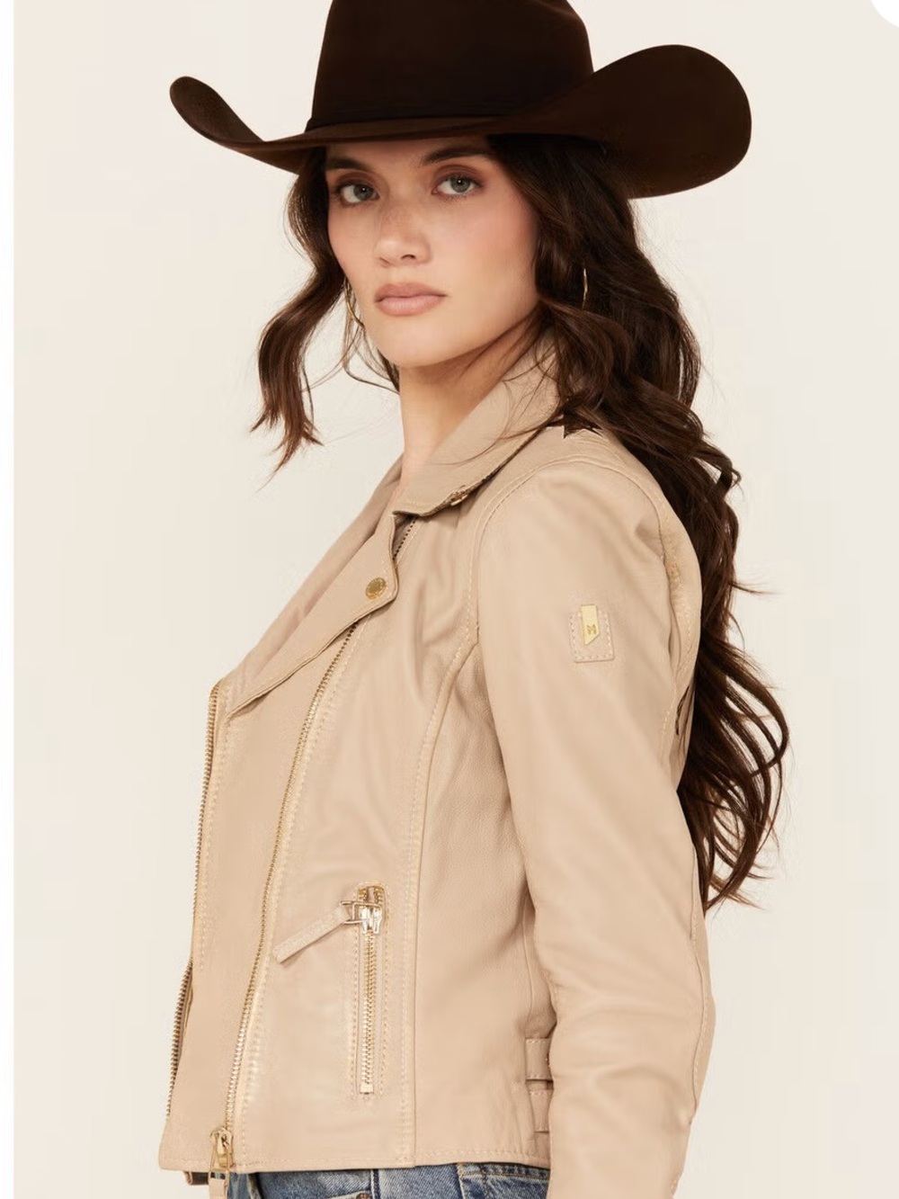 MAURITIUS Women's Beige Leather Jacket with Gold Star Embellishments - Picture 4 of 16